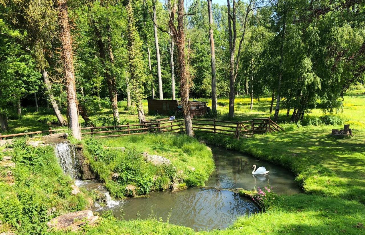 Domaine Du Plessis Bed & Breakfast Le Plessis-Luzarches Екстериор снимка